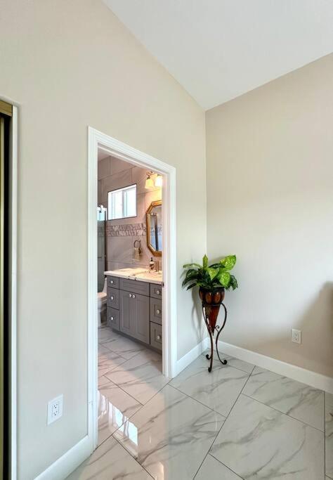 New Renovated House In Little Saigon Villa Midway City Exterior photo